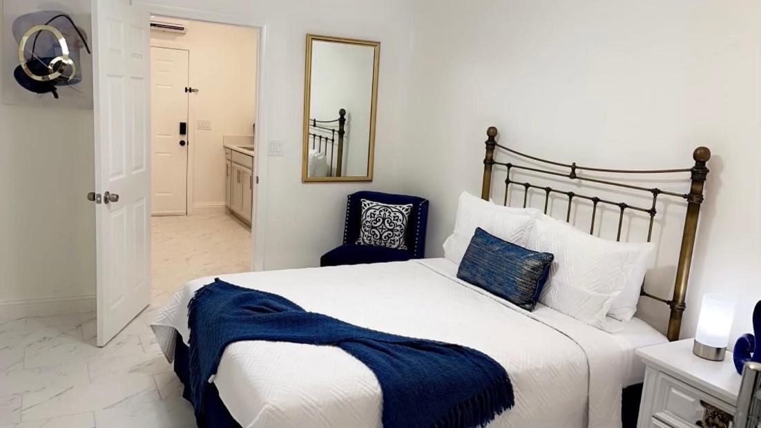 Guest House , 5 Min Away From Las Airport. لاس فيغاس المظهر الخارجي الصورة
