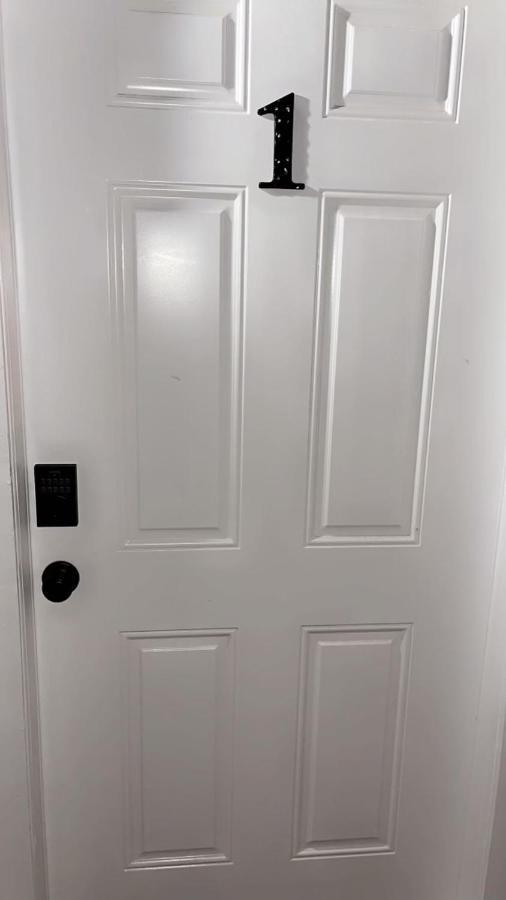 Guest House , 5 Min Away From Las Airport. لاس فيغاس المظهر الخارجي الصورة
